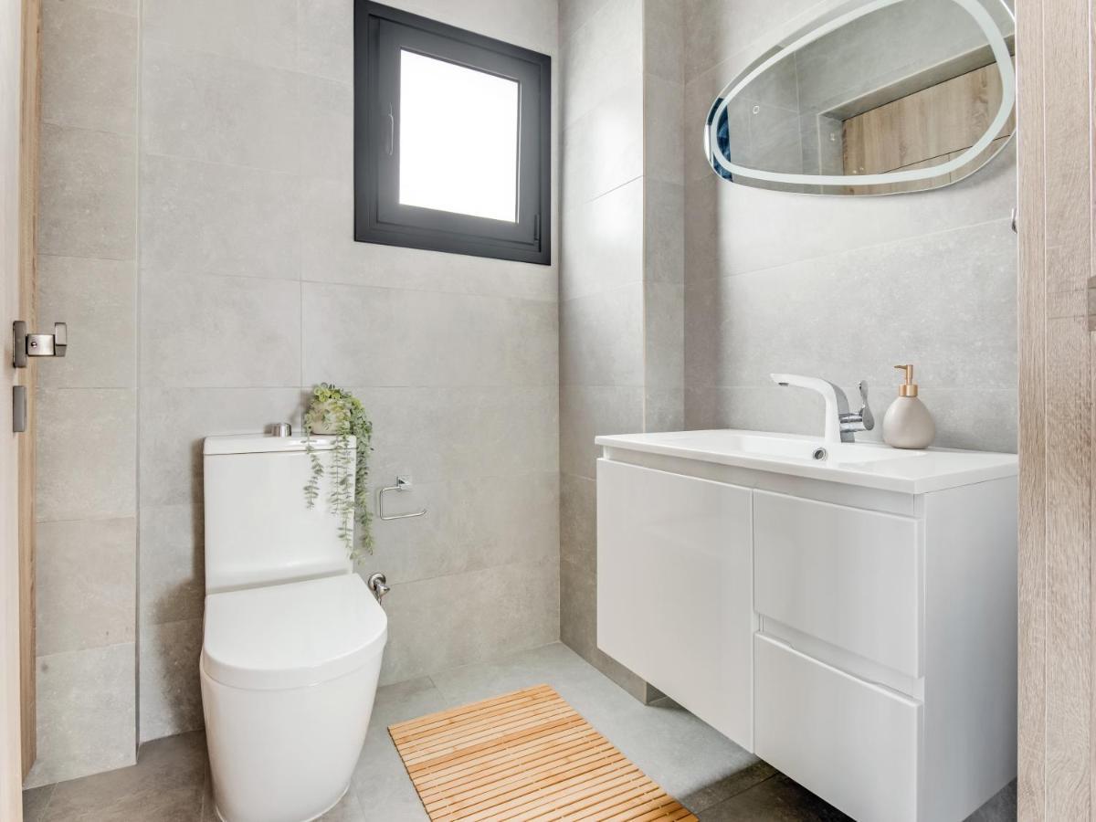 Sanders Coral Court Penthouse - Cute 3-Bedroom Apartment With Balcony Limassol Exterior photo